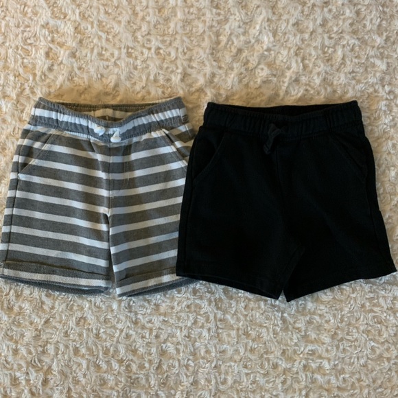 Toddler shorts bundle - qty 8 - Picture 5 of 7